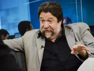 Claudio Lozano renunció al Banco Nación y criticó con dureza a Batakis Claudio Lozano renunció al Banco Nación y criticó con dureza a Batakis