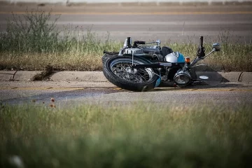 Un riojano sufrió serias heridas al caerse de su moto en Caucete Un riojano sufrió serias heridas al caerse de su moto en Caucete