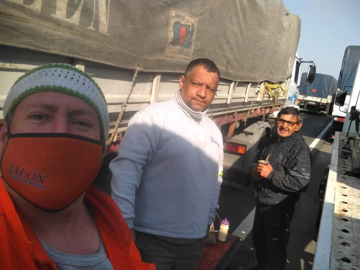 Sanjuanino varado en protesta de productores en San Luis: “Nos tienen de rehenes” Sanjuanino varado en protesta de productores en San Luis: “Nos tienen de rehenes”