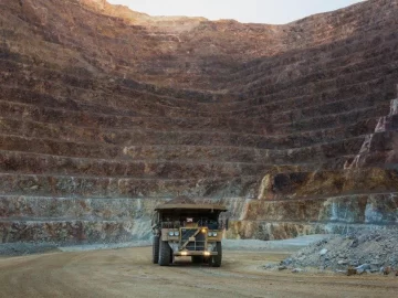 Multan a Barrick por enterrar residuos peligrosos: $500 mil por un hecho ocurrido en 2012 Multan a Barrick por enterrar residuos peligrosos: $500 mil por un hecho ocurrido en 2012