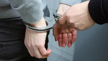 Le robó el celular a una vecina y pasará 2 años tras las rejas Le robó el celular a una vecina y pasará 2 años tras las rejas