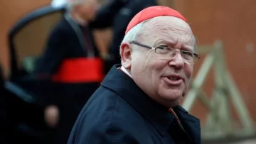 Un cardenal confesó que se comportó “de manera reprobable” con una joven de 14 años Un cardenal confesó que se comportó “de manera reprobable” con una joven de 14 años