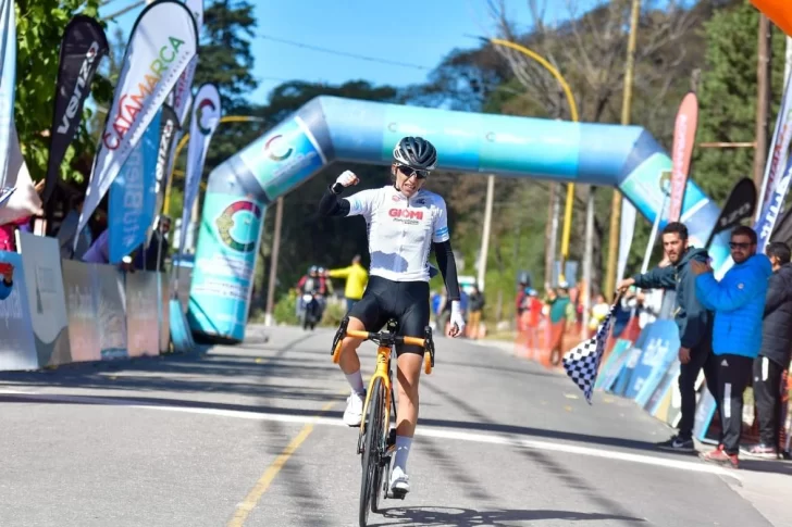 Carla Álvarez también puso arriba a San Juan en la Vuelta catamarqueña