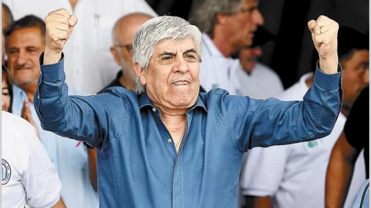 Moyano defendió la caravana y criticó los banderazos de “señoras bien alimentadas” Moyano defendió la caravana y criticó los banderazos de “señoras bien alimentadas”