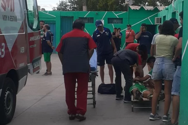 Hospitalizaron a Lucas Ceballos luego de desmayarse en el partido Sportivo-Unión