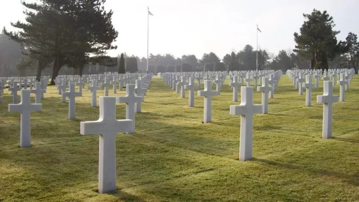 Video escalofriante: médium filmó fantasmas en un cementerio Video escalofriante: médium filmó fantasmas en un cementerio