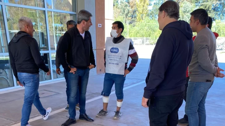 Dos censistas fueron mordidos por perros y otros tres sufrieron el robo de su celular Dos censistas fueron mordidos por perros y otros tres sufrieron el robo de su celular