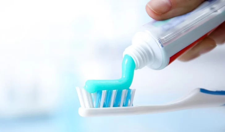 Cinco tareas, más allá de cepillarse los dientes, para cuidar la boca Cinco tareas, más allá de cepillarse los dientes, para cuidar la boca