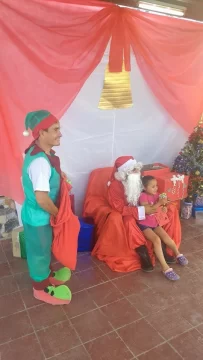 FOTOS: Papa Noel visitó a los chicos de La Bebida FOTOS: Papa Noel visitó a los chicos de La Bebida