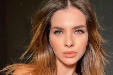 La China Suárez lució un hot jeans y recibió miles de ‘Me Gusta’, hasta de una enemiga de Wanda