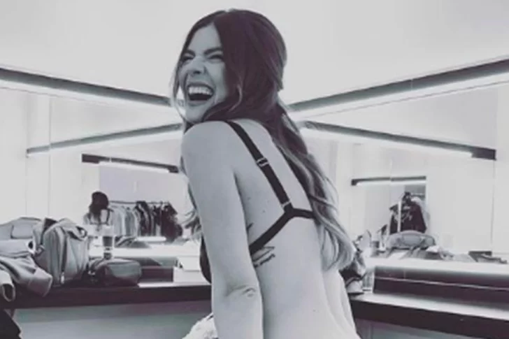 La China Suárez publicó una jugadísima foto en bikini
