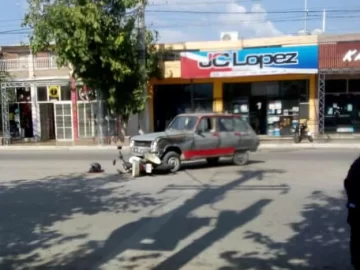 Quiso doblar en “U” y atropelló al jefe de la Comisaría 9na Quiso doblar en “U” y atropelló al jefe de la Comisaría 9na