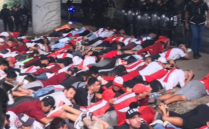Detuvieron a 150 barras de River en la previa del partido ante Argentinos Juniors Detuvieron a 150 barras de River en la previa del partido ante Argentinos Juniors