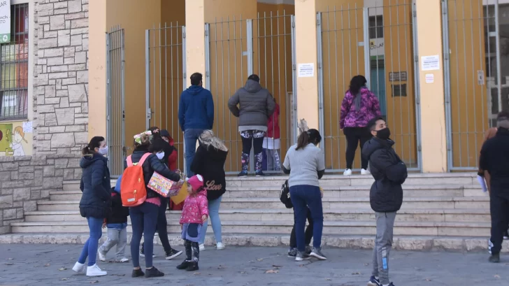 Ante la llegada de un fuerte viento, suspendieron las clases de turnos vespertino y nocturno