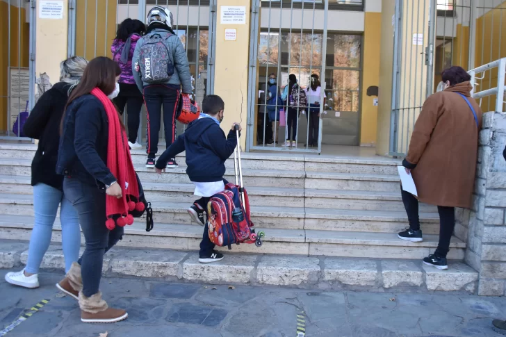 Aunque estará ventoso todo el día, en Educación confirman que las clases son normales