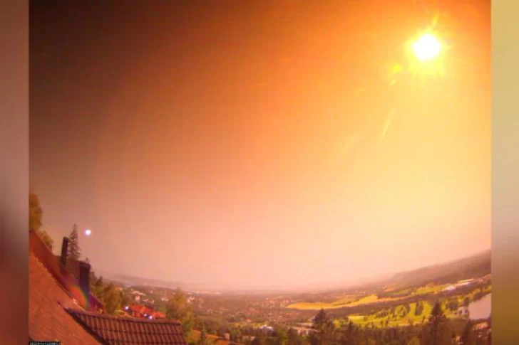 [VIDEOS] Un enorme meteorito cruzó el cielo de Noruega y causó un gran estruendo