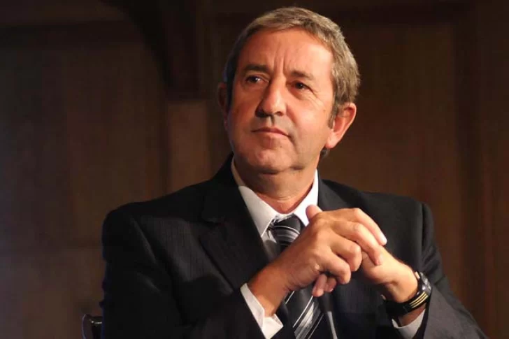 Cobos propone Servicio Cívico Voluntario para que jóvenes terminen estudios