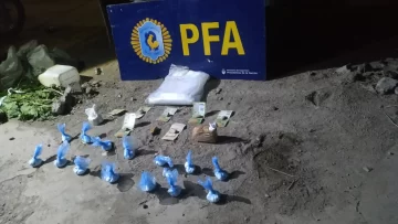 La Federal sorprendió a un camionero y su acompañante con un kilo de cocaína La Federal sorprendió a un camionero y su acompañante con un kilo de cocaína