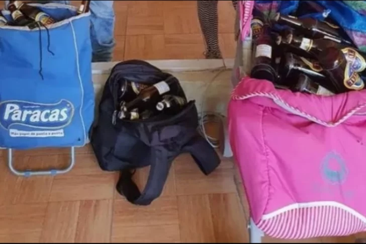 Usaron el cochecito de un bebé para esconder cervezas y distribuirlas