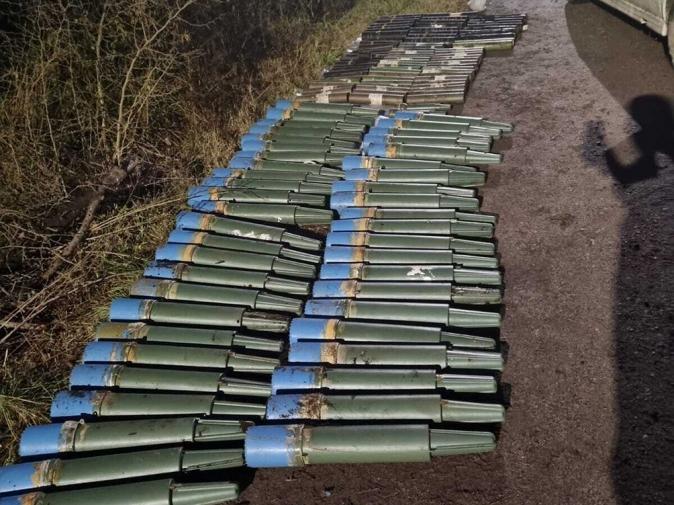 Encontraron armas, cohetes y granadas en la entrada a un camping de Ezeiza Encontraron armas, cohetes y granadas en la entrada a un camping de Ezeiza