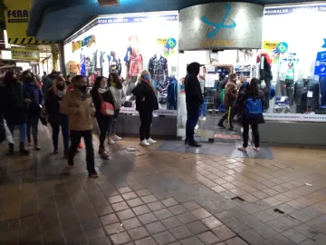 Desde el lunes, el comercio cambia su horario de atención