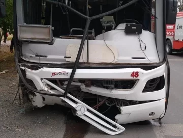 El chofer del micro que chocó y mató en Pocito podría ir a la cárcel más de tres años El chofer del micro que chocó y mató en Pocito podría ir a la cárcel más de tres años