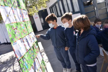 Para los niños el covid-19 es un villano invisible que se puede vencer entre todos Para los niños el covid-19 es un villano invisible que se puede vencer entre todos