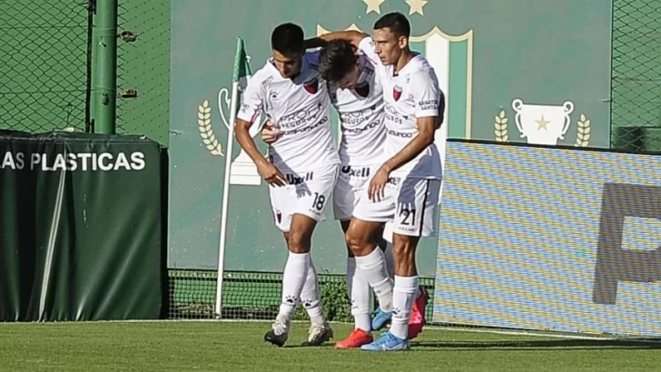 Colón vapuleó a Banfield con un Pulga Rodríguez que estuvo intratable Colón vapuleó a Banfield con un Pulga Rodríguez que estuvo intratable