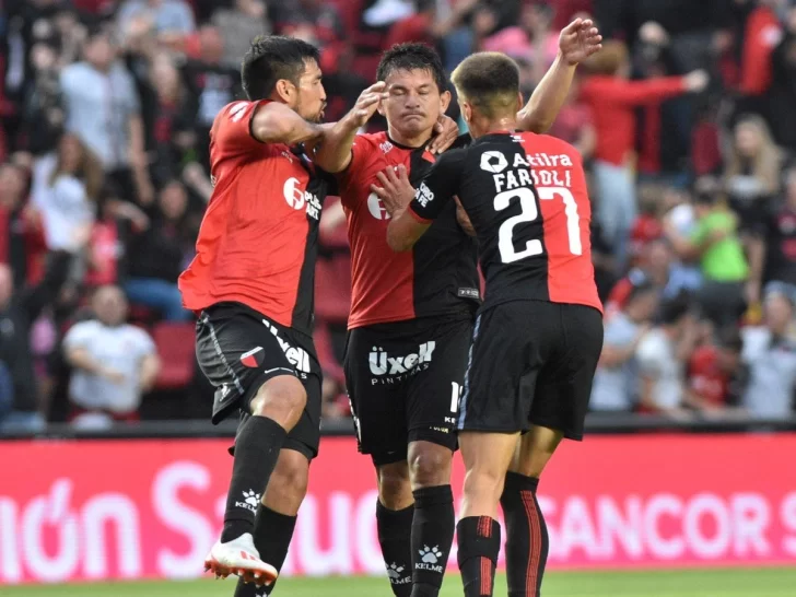 Con un show de goles, Colón le ganó a Estudiantes Con un show de goles, Colón le ganó a Estudiantes