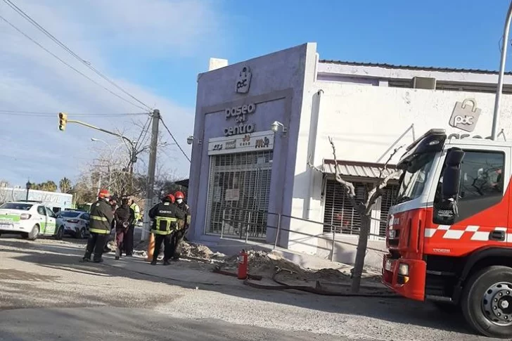 Hallaron material contaminante y combustible enterrado hace 50 años