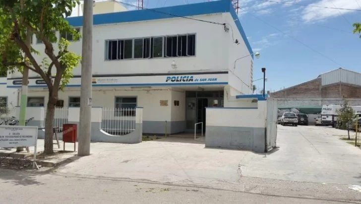 Detuvieron a dos sujetos por una presunta violación a una amiga a la salida de un boliche Detuvieron a dos sujetos por una presunta violación a una amiga a la salida de un boliche