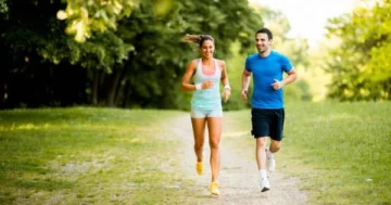 ¿Cuánto ejercicio equilibra un día entero de estar sentados?