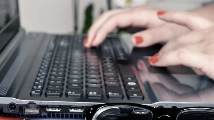 Docentes ya pueden gestionar el préstamo para comprar computadoras: cómo acceder Docentes ya pueden gestionar el préstamo para comprar computadoras: cómo acceder