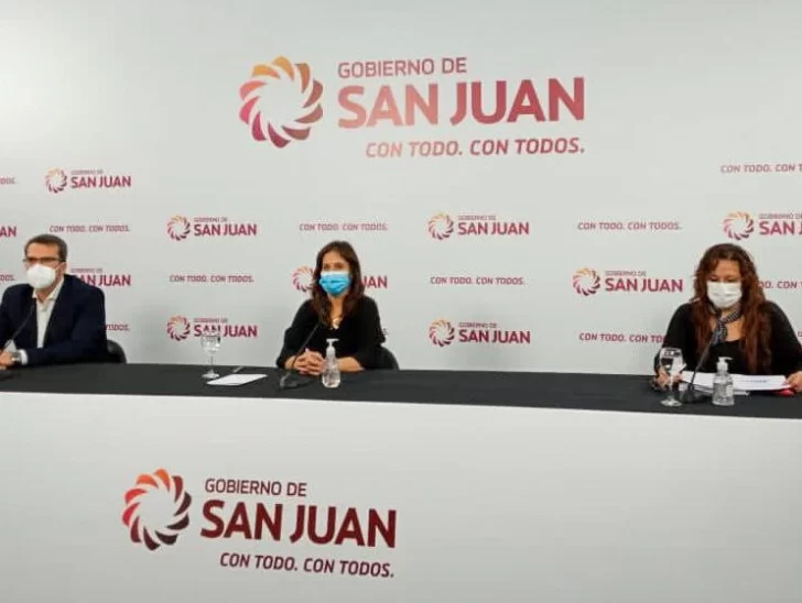 Piden denunciar reuniones sociales e incumplimiento de protocolos en restoranes Piden denunciar reuniones sociales e incumplimiento de protocolos en restoranes