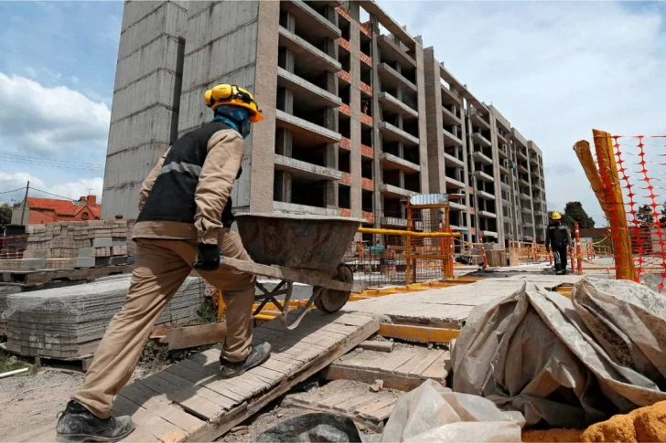 La actividad industrial creció 3,5% en octubre y la construcción bajó 0,9% La actividad industrial creció 3,5% en octubre y la construcción bajó 0,9%