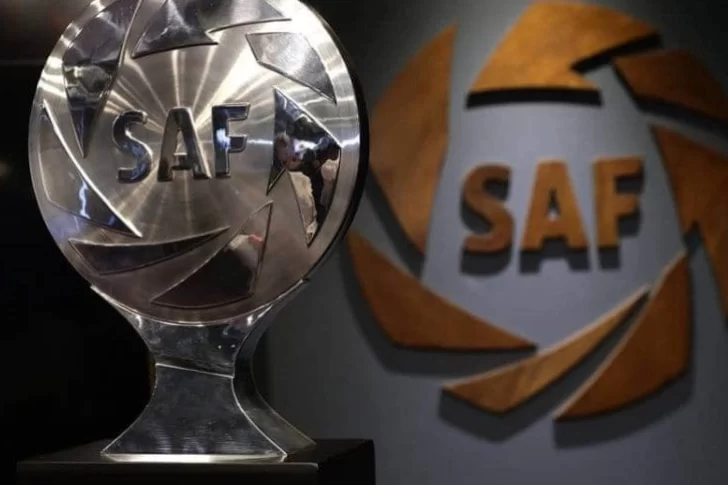 Tironeo entre médicos de la Superliga y Agremiados por la continuidad del fútbol