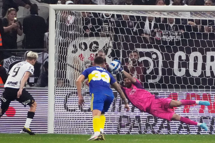 Boca mostró personalidad copera y se llevó un empate del estadio de Corinthians