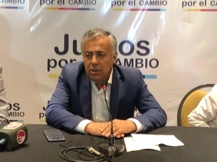 Cornejo, de campaña en la provincia: “Le pedimos ayuda a los sanjuaninos para fiscalizar” Cornejo, de campaña en la provincia: “Le pedimos ayuda a los sanjuaninos para fiscalizar”