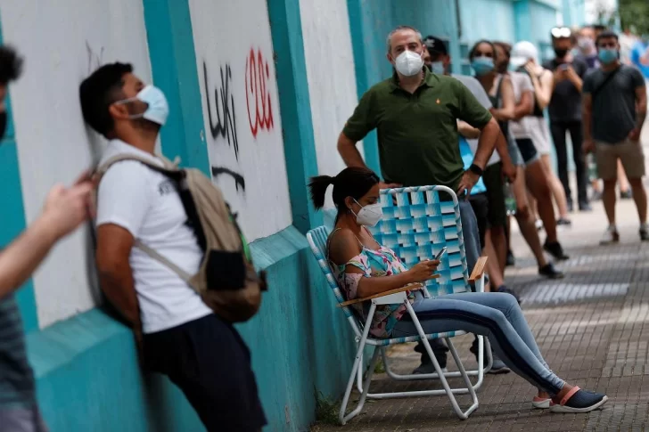 Reportaron 157 muertos y 12.564 nuevos contagios de coronavirus en Argentina