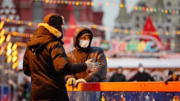 El mundo, expectante frente a las vacunas, intenta que la Navidad no traiga más contagios El mundo, expectante frente a las vacunas, intenta que la Navidad no traiga más contagios