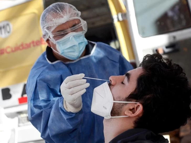 Coronavirus, en baja: reportan 24.659 casos en el país, un 21% menos que la semana pasada