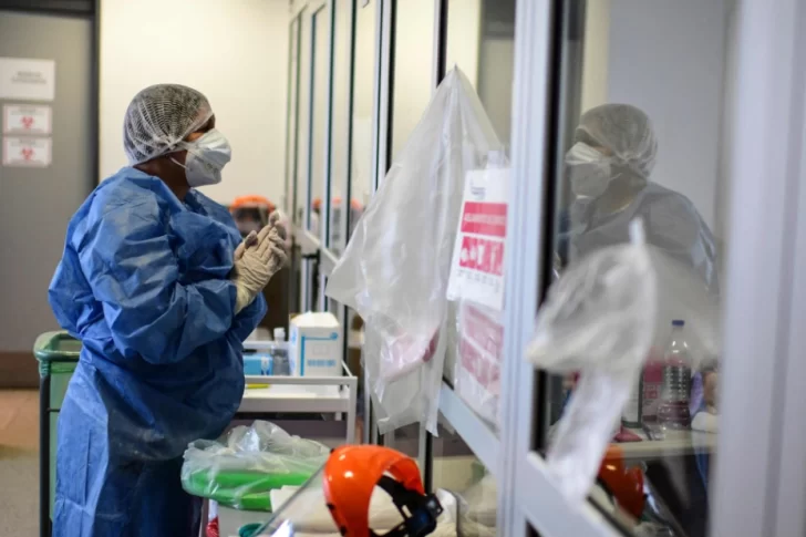 Córdoba: confirmaron 8 casos de la variante Ómicron