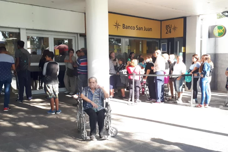 Jubilaciones y AUH: el calendario completo de pago de Anses para mayo