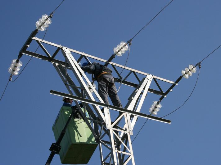 Aumentos de hasta el 73% en las tarifas de electricidad para las grandes industrias