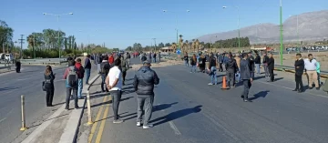 Luego de la triple muerte y los reclamos, pondrán policías en Ruta 40 y Calle 11 Luego de la triple muerte y los reclamos, pondrán policías en Ruta 40 y Calle 11