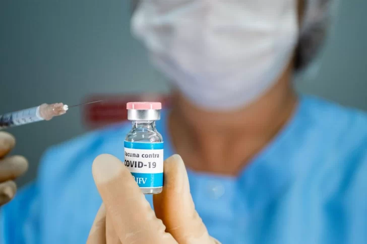 Cuba ya produce vacunas especiales para personas alérgicas