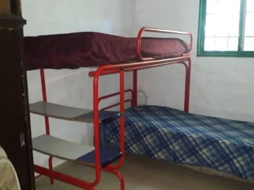 Tiene 3 años, se cayó de una cucheta y sufrió un grave golpe en la cabeza Tiene 3 años, se cayó de una cucheta y sufrió un grave golpe en la cabeza