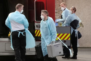 EEUU registró más de 198.000 nuevos casos y Los Ángeles está colapsada EEUU registró más de 198.000 nuevos casos y Los Ángeles está colapsada