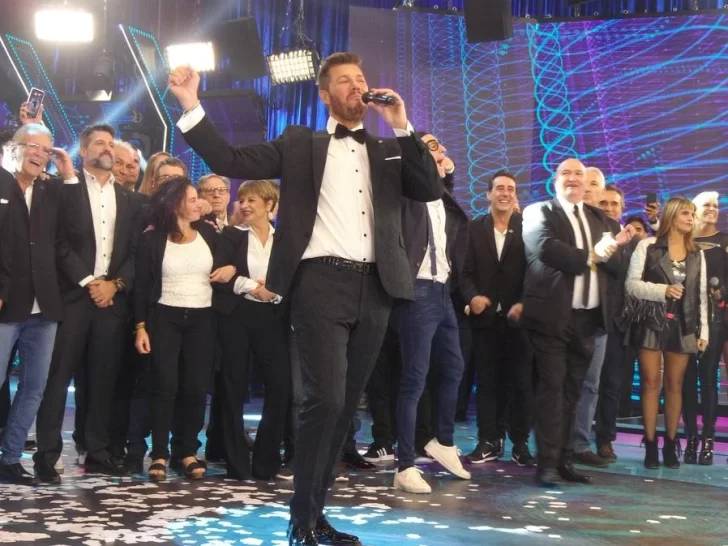 Con un emotivo y entretenido resumen de sus 30 años, ShowMatch subió el telón Con un emotivo y entretenido resumen de sus 30 años, ShowMatch subió el telón