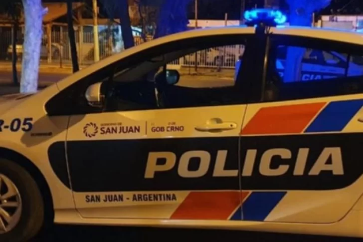 Hicieron un boquete en una gomería para intentar robar algunas herramientas y $1.000